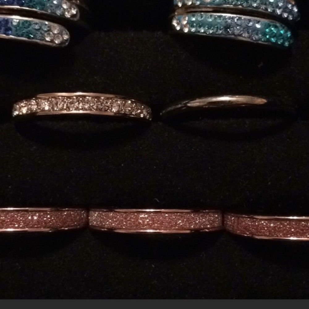 Stack rings in rose gold / rhinestone / gold